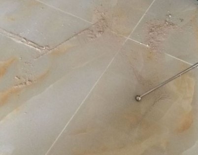 古丈瓷砖空鼓维修公司分享粘合剂选择不当在瓷砖铺贴过程中可能导致以下问题