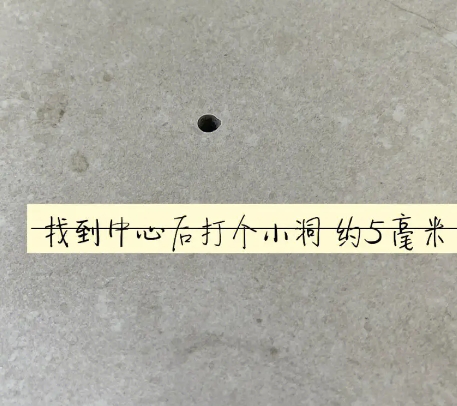 古丈瓷砖空鼓维修公司专业解答在瓷砖铺贴过程中，如果砂料搅拌不均匀，将会带来以下问题